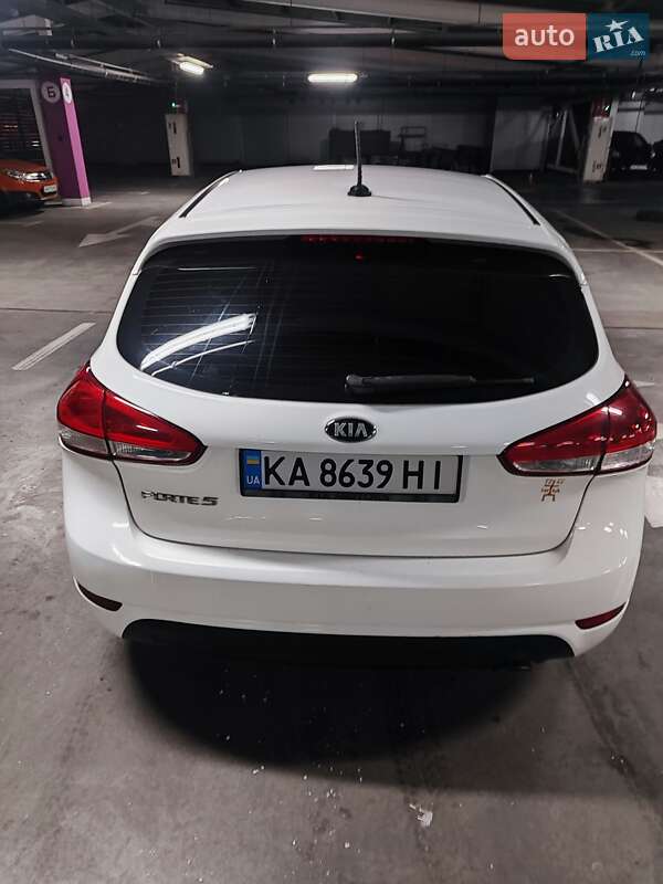 Хэтчбек Kia Forte 2016 в Киеве