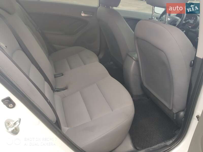 Седан Kia Forte 2016 в Днепре фото 13 Седан Kia Forte 2016 в Днепре