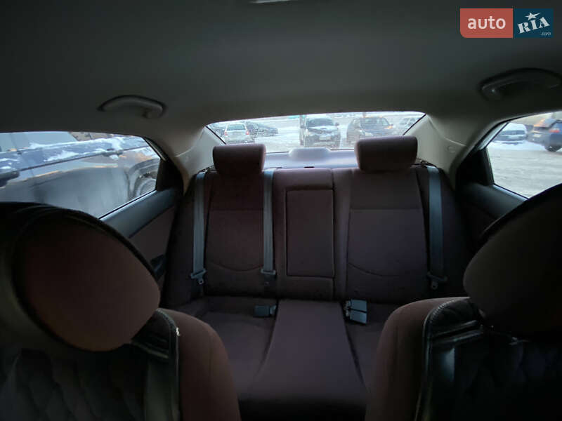 Седан Kia Forte 2010 в Киеве