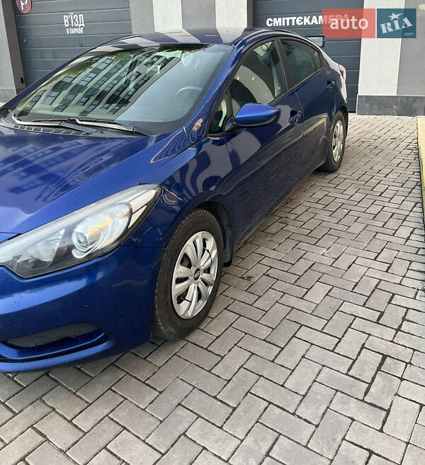 Седан Kia Forte 2016 в Львове
