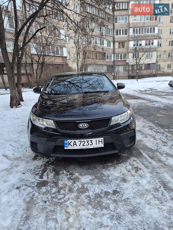 Купе Kia Forte 2010 в Киеве