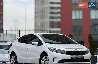 Седан Kia Forte 2016 в Киеве