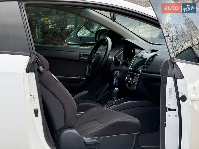 Купе Kia Forte 2011 в Вінниці