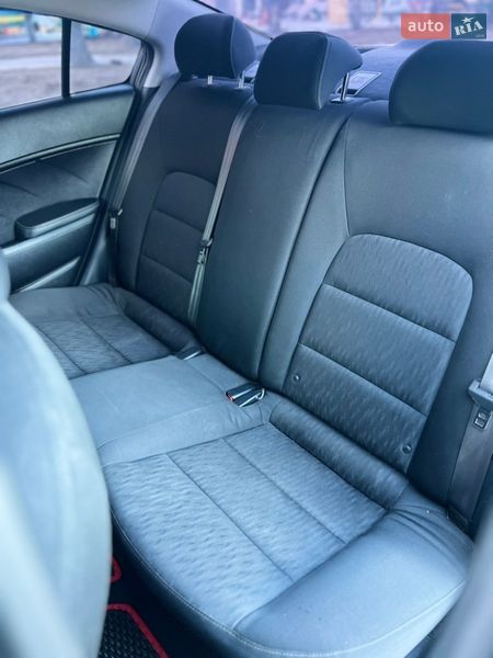 Седан Kia Forte 2015 в Киеве