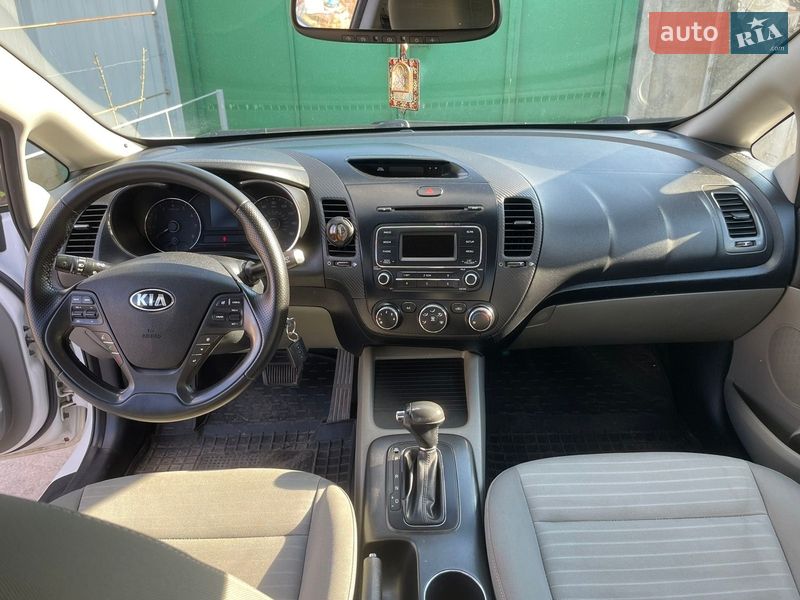 Седан Kia Forte 2014 в Александрие