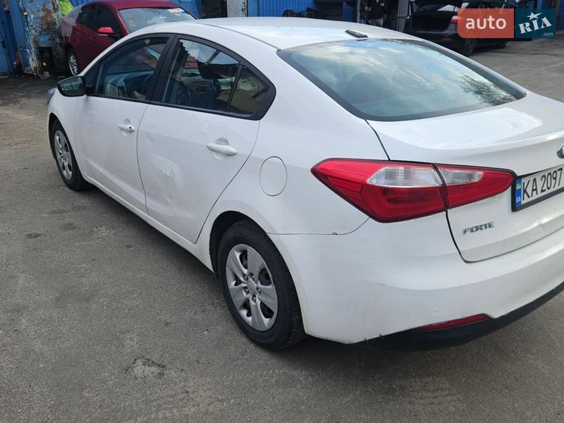Седан Kia Forte 2016 в Києві фото 3 Седан Kia Forte 2016 в Києві