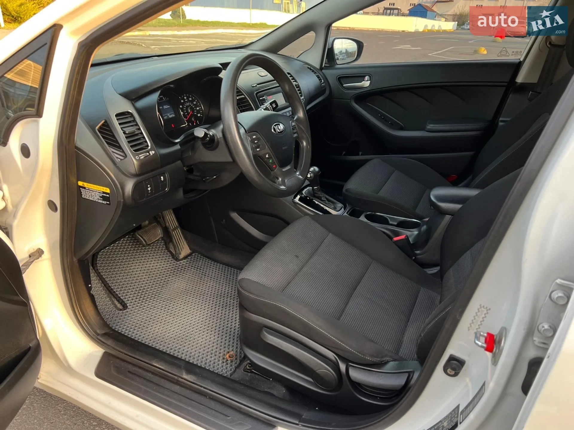 2016 Kia Forte - мініатюра 12