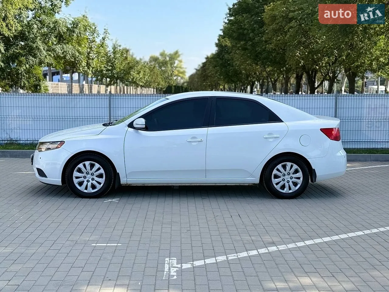2011 Kia Forte - мініатюра 3