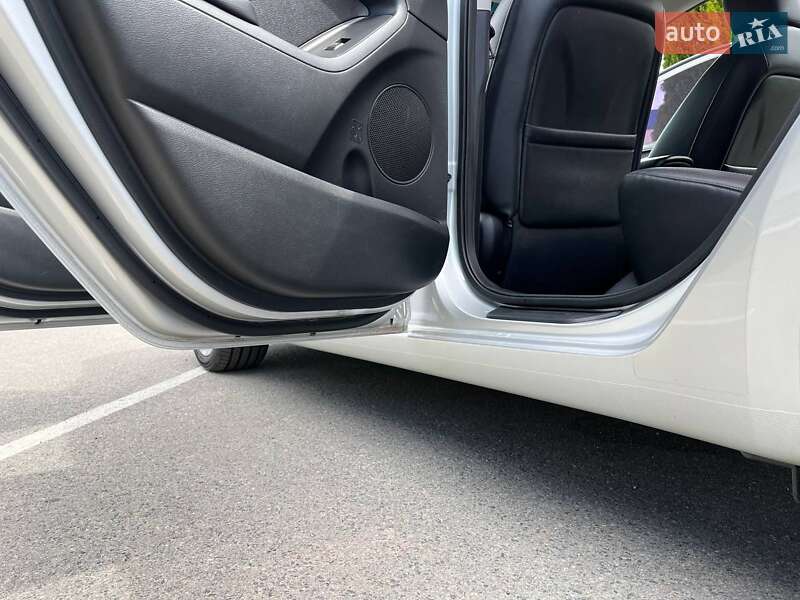 Седан Kia K3 2015 в Киеве