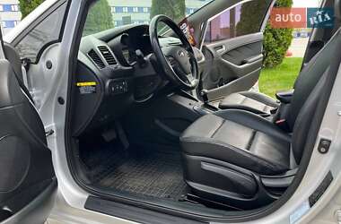 Седан Kia K3 2015 в 
