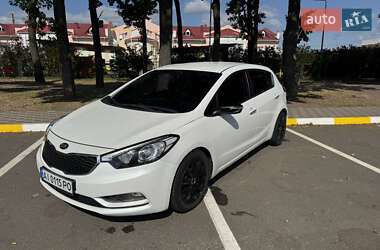 Хэтчбек Kia K3 2013 в Киеве
