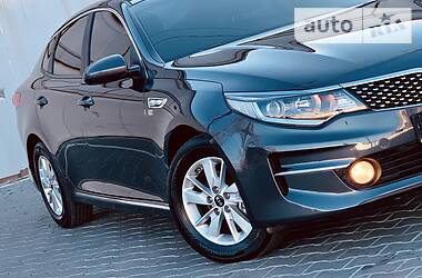 Седан Kia K5 2016 в 