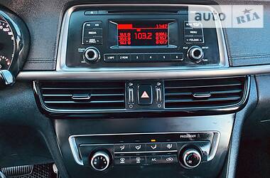 Седан Kia K5 2016 в 