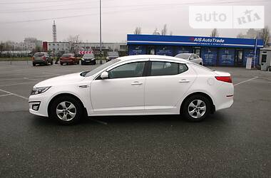 Седан Kia K5 2014 в Киеве