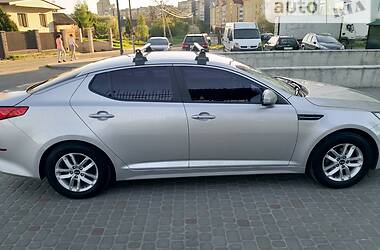 Седан Kia K5 2014 в Львове