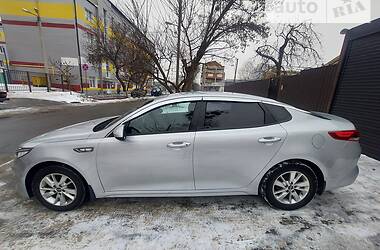 Седан Kia K5 2016 в Харькове