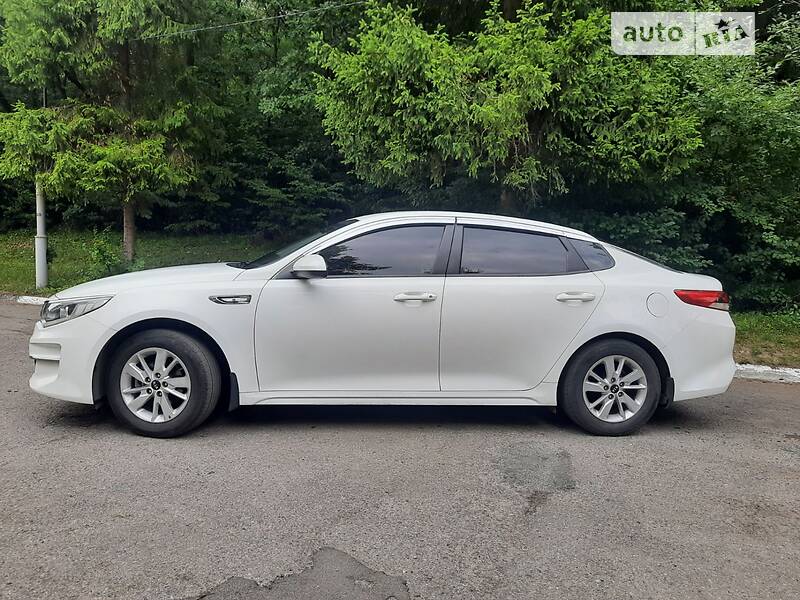 Седан Kia K5 2018 в Ивано-Франковске