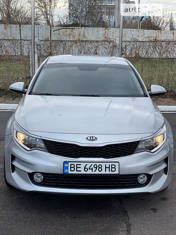 Седан Kia K5 2016 в Николаеве