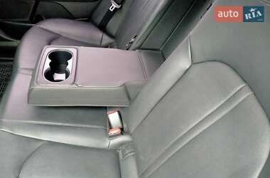 Седан Kia K5 2015 в 