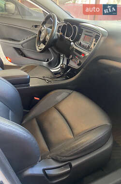 Седан Kia K5 2015 в Одессе