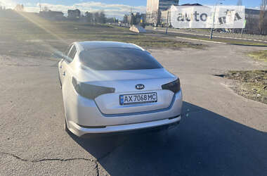 Седан Kia K5 2012 в Харькове