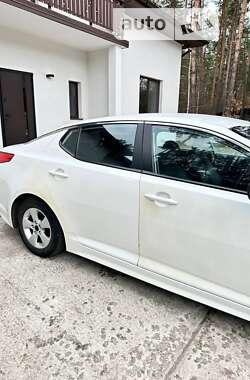 Седан Kia K5 2013 в Киеве