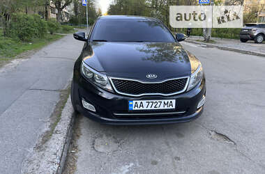 Седан Kia K5 2014 в Киеве