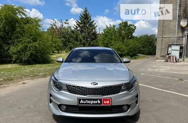 Седан Kia K5 2016 в Вінниці