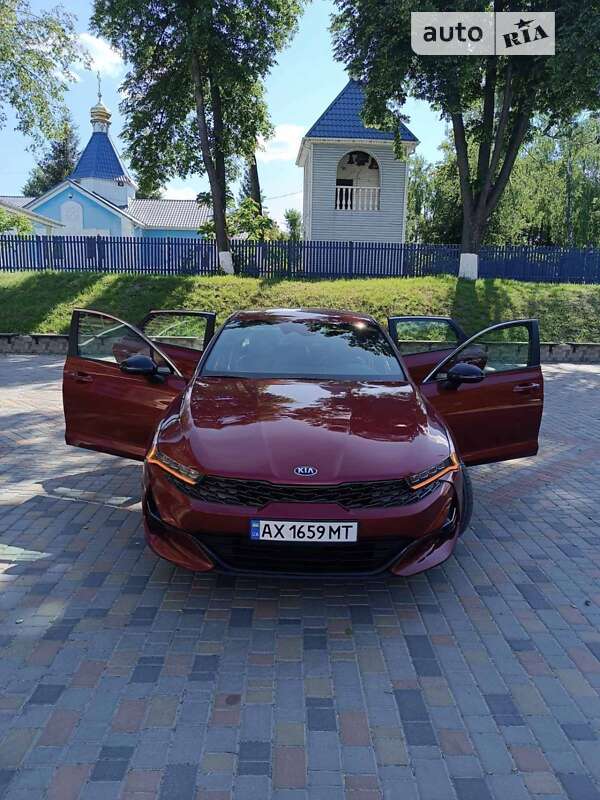 Седан Kia K5 2020 в Киеве
