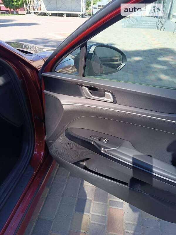 Седан Kia K5 2020 в Киеве