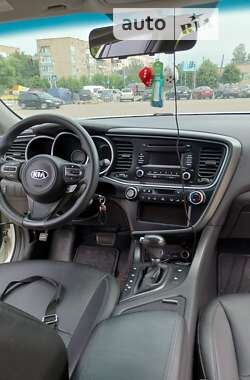 Седан Kia K5 2014 в Гайсину