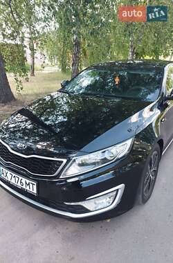 Седан Kia K5 2011 в Харькове