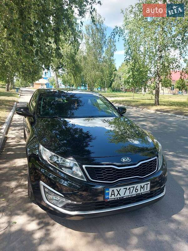 Седан Kia K5 2011 в Харькове