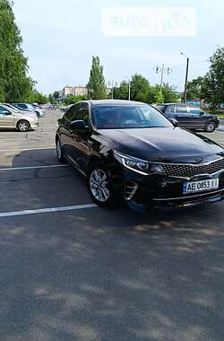 Седан Kia K5 2016 в Днепре