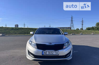 Седан Kia K5 2012 в Дніпрі