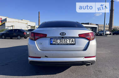 Седан Kia K5 2012 в Дніпрі