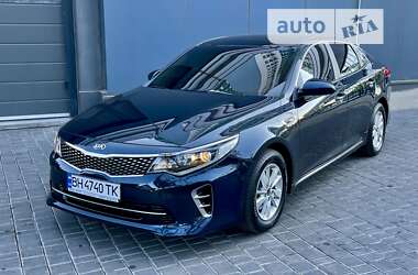 Седан Kia K5 2017 в Одессе