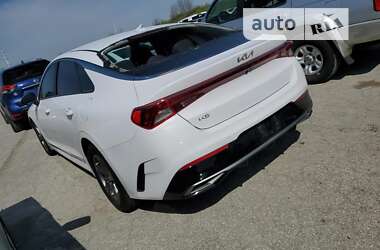 Седан Kia K5 2023 в 