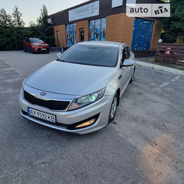 Седан Kia K5 2012 в Харкові