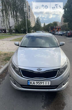 Седан Kia K5 2015 в Києві