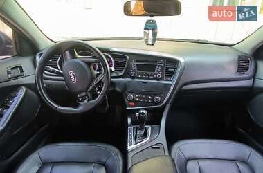 Седан Kia K5 2013 в Баштанке