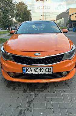 Седан Kia K5 2017 в Львове