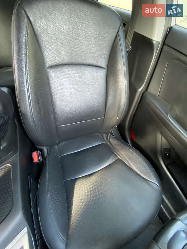 Седан Kia K5 2014 в Киеве