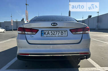 Седан Kia K5 2016 в Києві