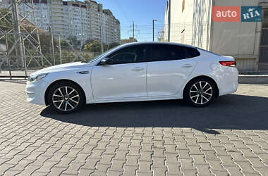 Седан Kia K5 2016 в Одесі