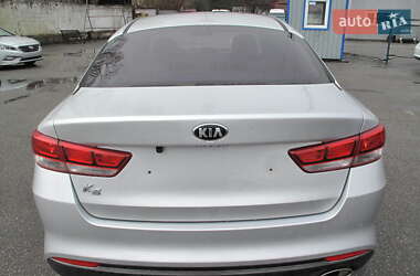 Седан Kia K5 2017 в Киеве