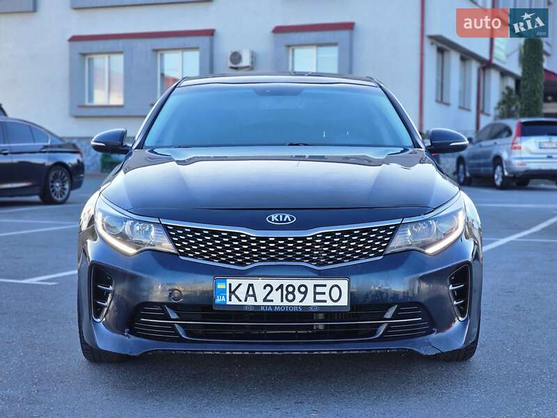 Седан Kia K5 2017 в Тернополі