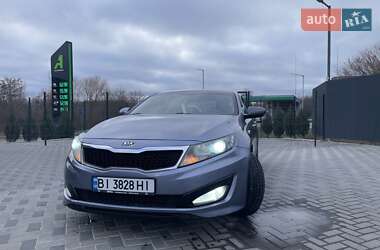 Седан Kia K5 2010 в Полтаве