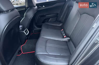 Седан Kia K5 2019 в 