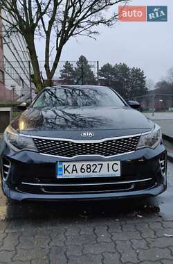 Седан Kia K5 2016 в Києві